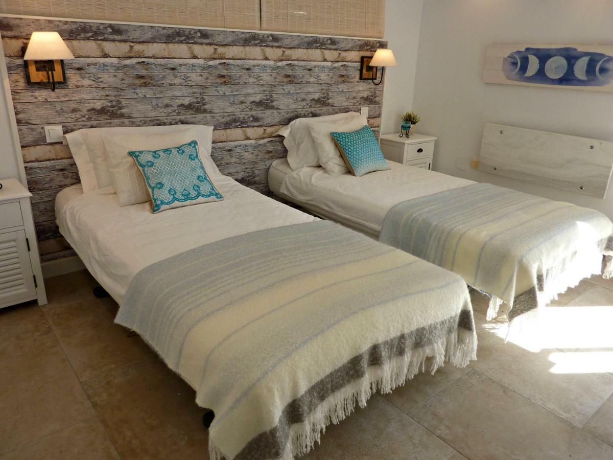 Villa Breeze Boutique Guest Rooms, Marbella Sitio de Calahonda Ngoại thất bức ảnh