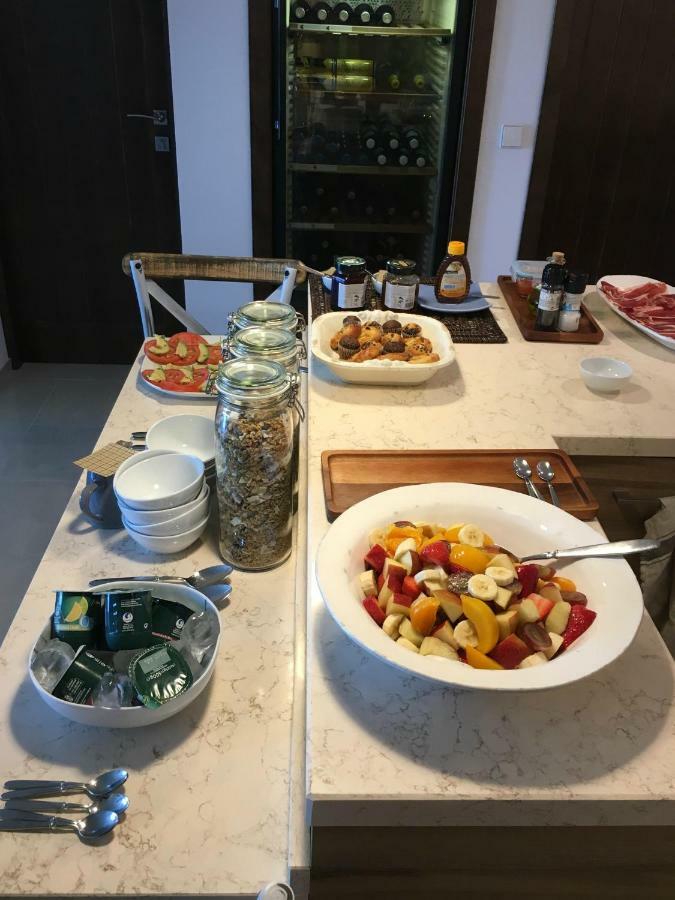 Villa Breeze Boutique Guest Rooms, Marbella Sitio de Calahonda Ngoại thất bức ảnh