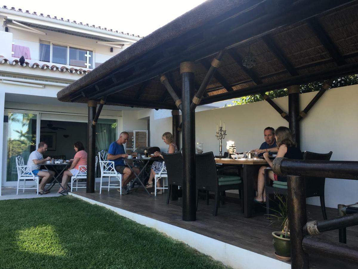 Villa Breeze Boutique Guest Rooms, Marbella Sitio de Calahonda Ngoại thất bức ảnh